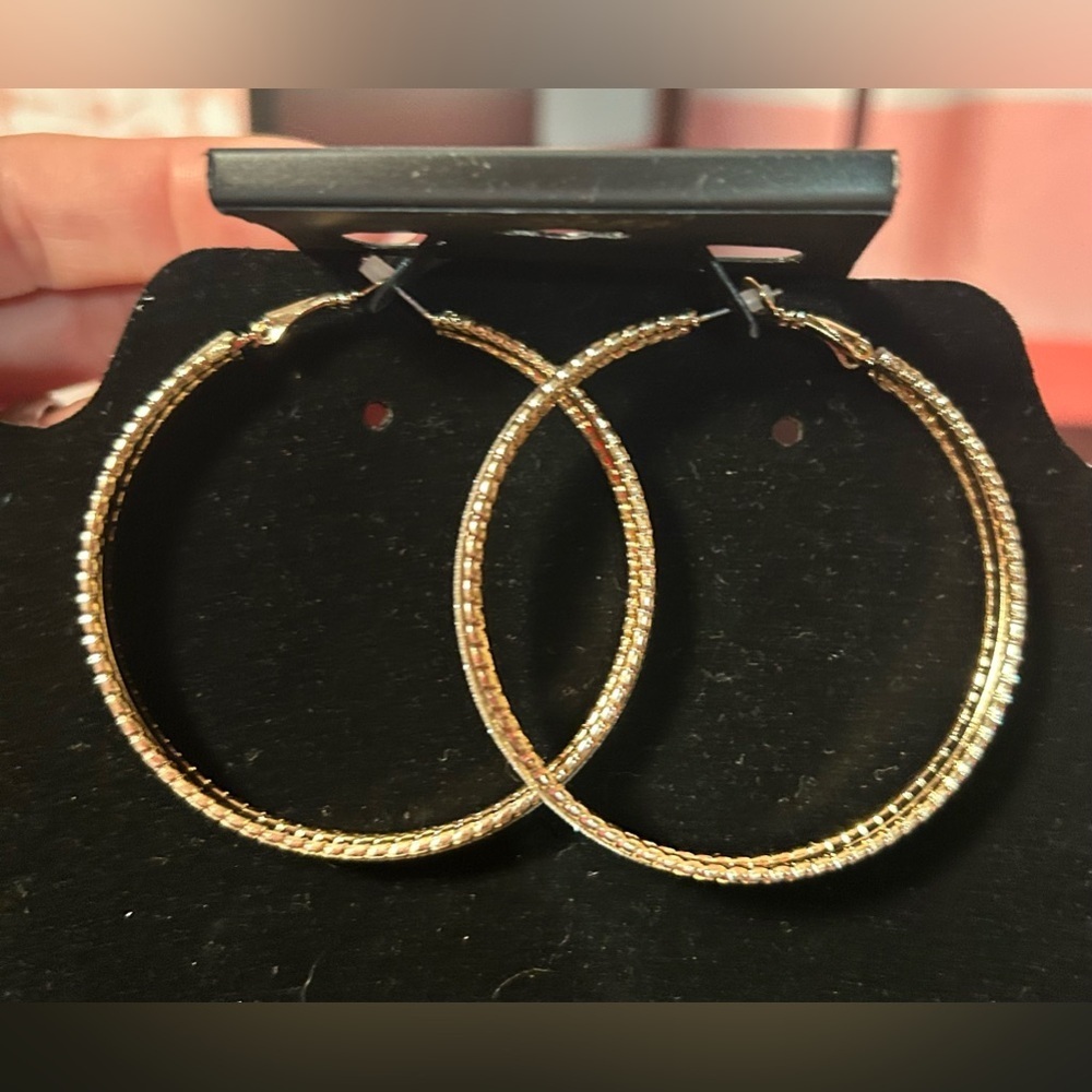 NWT Raphael Gold Rhinestone Inlay Large Hoop Earrings​​ - Picture 3 of 5